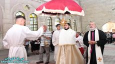 القوش تحتفل بعيد الجسد وزياح القربان المقدس في كنيسة مار كوركيس