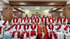 كهنة الأبرشيات يجتمعون في شيوز للاحتفال بخميس الأسرار